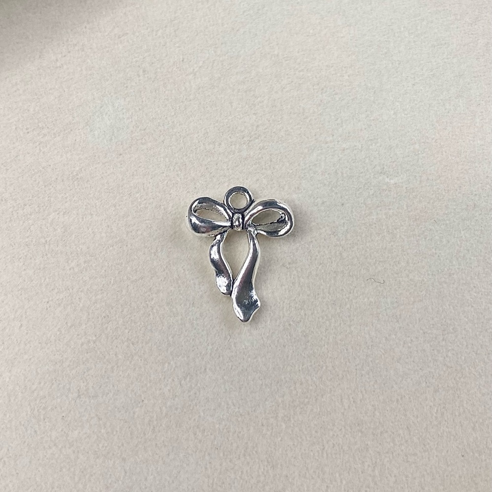 Silver Bow Charm